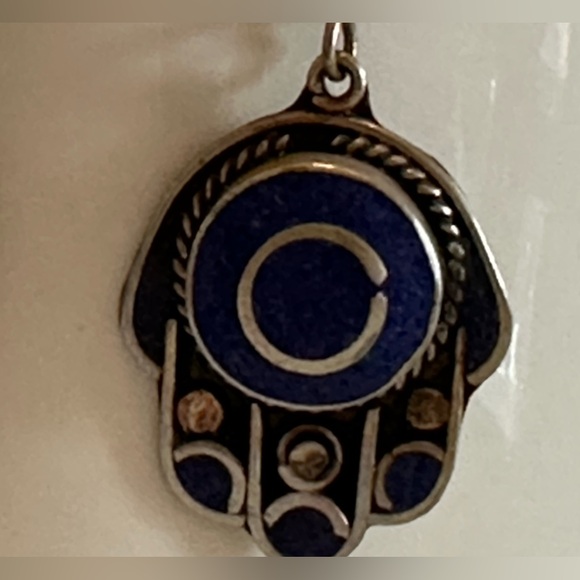Truly Stunning Morocca “Hamsa” Style Earrings in Silver Plate and Lapis Lazuli. - Picture 3 of 6